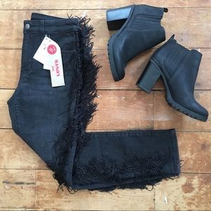 Levi’s side-tassel high-rise jeans